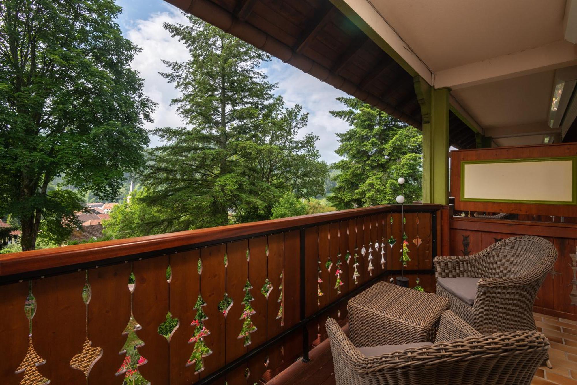 La Cheneaudiere - Hotel Spa - Relais & Chateaux - Restaurant Etoile Colroy-la-Roche Exterior photo
